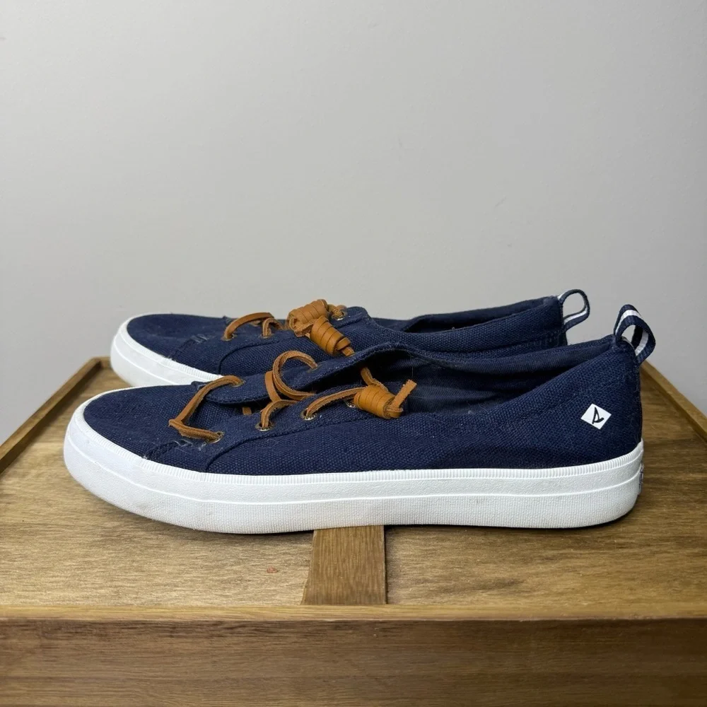 Sperry women’s Navy Canvas Boat Shoes